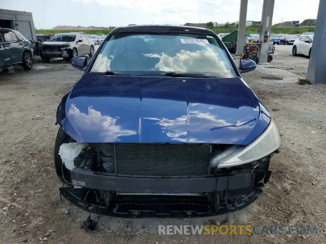 5 fotografías del automóvil dañado 5NPD74LF4KH442418 HYUNDAI ELANTRA 2019