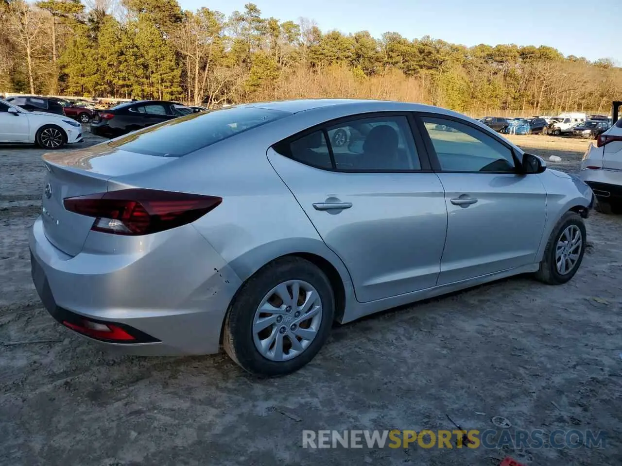 3 fotografías del automóvil dañado 5NPD74LF4KH461745 HYUNDAI ELANTRA 2019