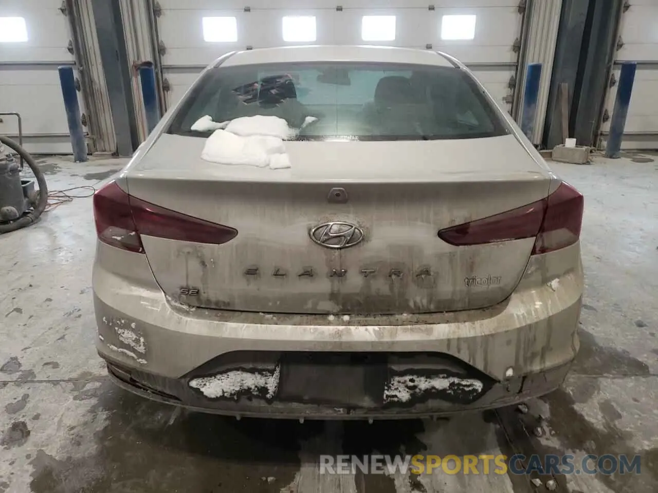 6 fotografías del automóvil dañado 5NPD74LF4KH468078 HYUNDAI ELANTRA 2019