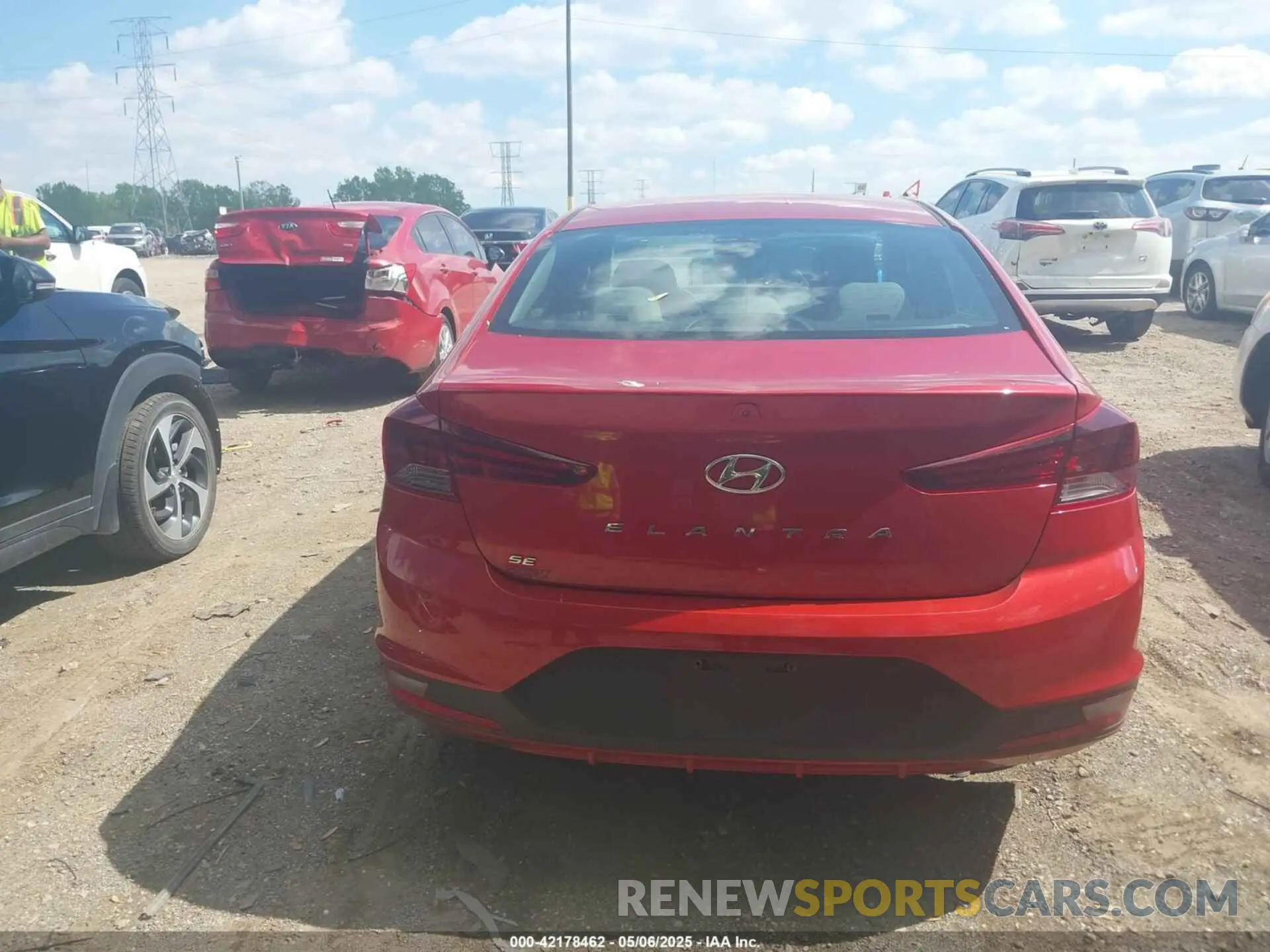 16 fotografías del automóvil dañado 5NPD74LF4KH473801 HYUNDAI ELANTRA 2019
