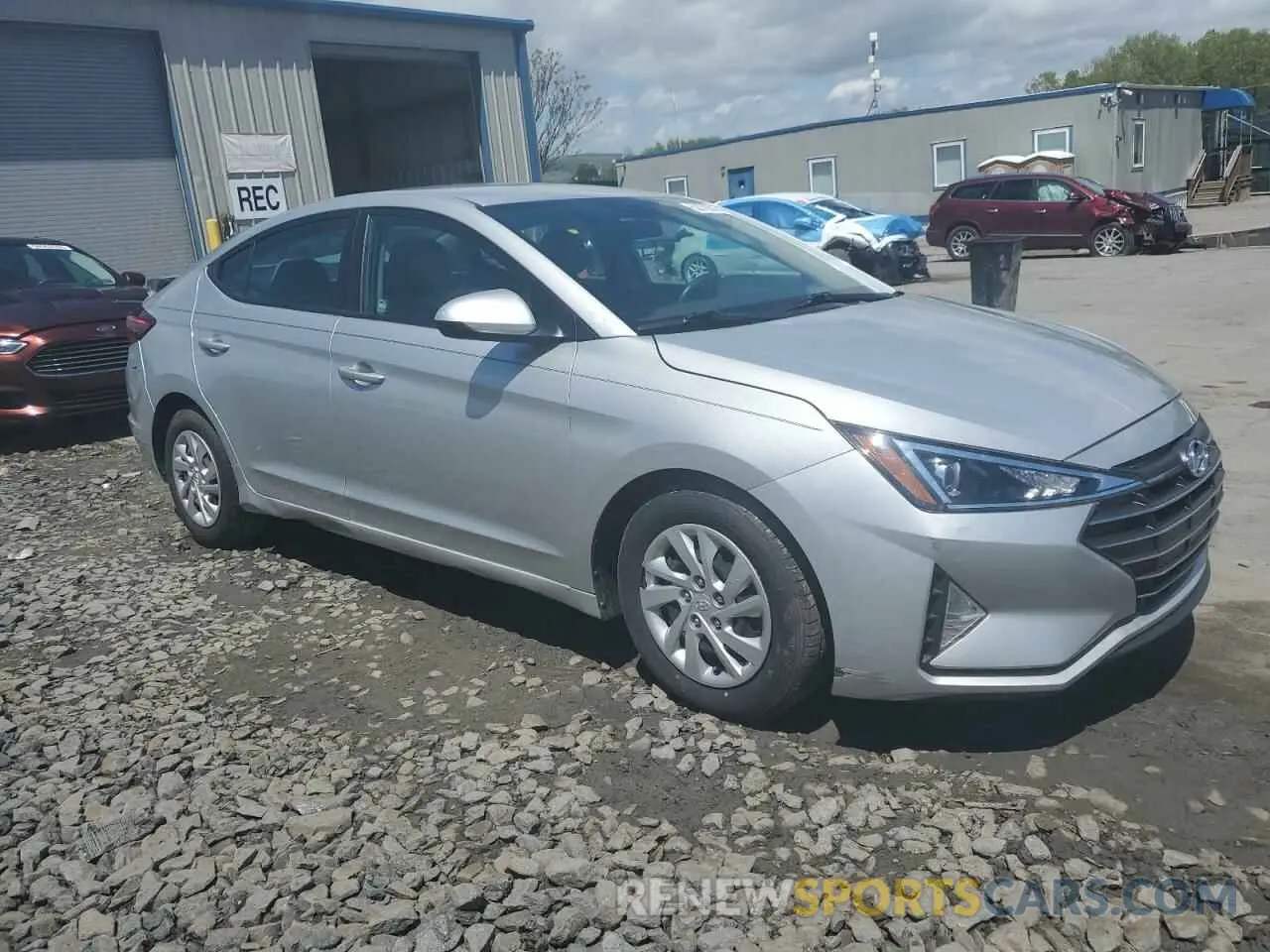 4 fotografías del automóvil dañado 5NPD74LF4KH474480 HYUNDAI ELANTRA 2019