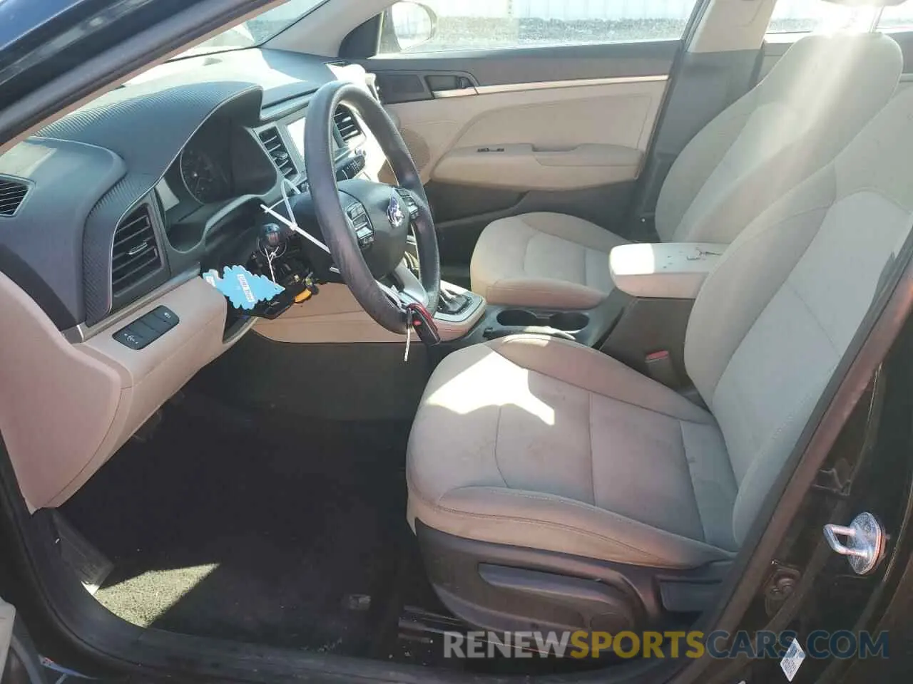 7 fotografías del automóvil dañado 5NPD74LF4KH493868 HYUNDAI ELANTRA 2019