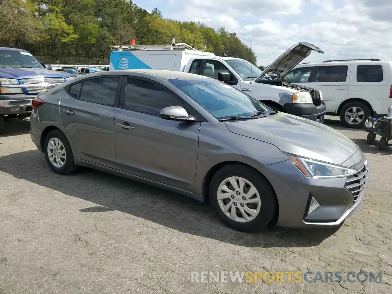 4 fotografías del automóvil dañado 5NPD74LF4KH497483 HYUNDAI ELANTRA 2019