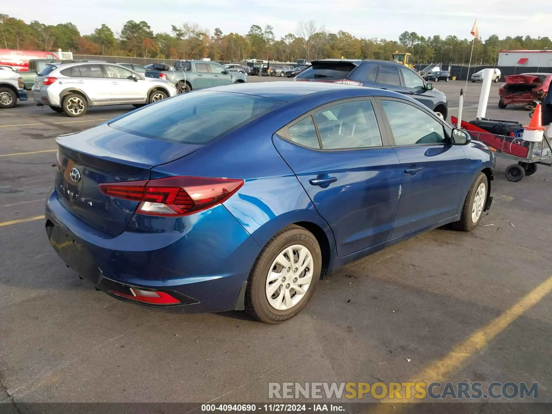 4 fotografías del automóvil dañado 5NPD74LF5KH410173 HYUNDAI ELANTRA 2019