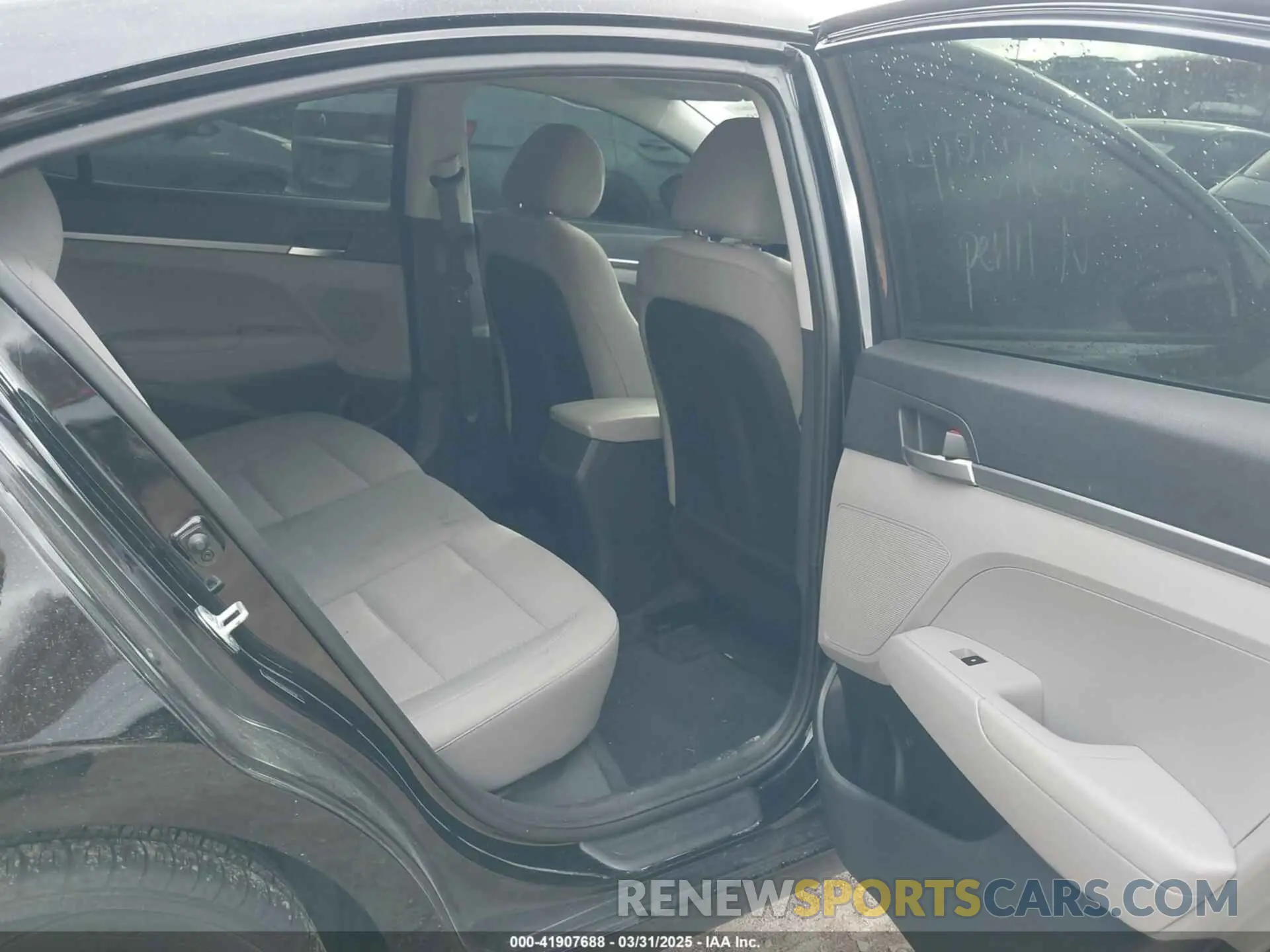 8 fotografías del automóvil dañado 5NPD74LF5KH420136 HYUNDAI ELANTRA 2019