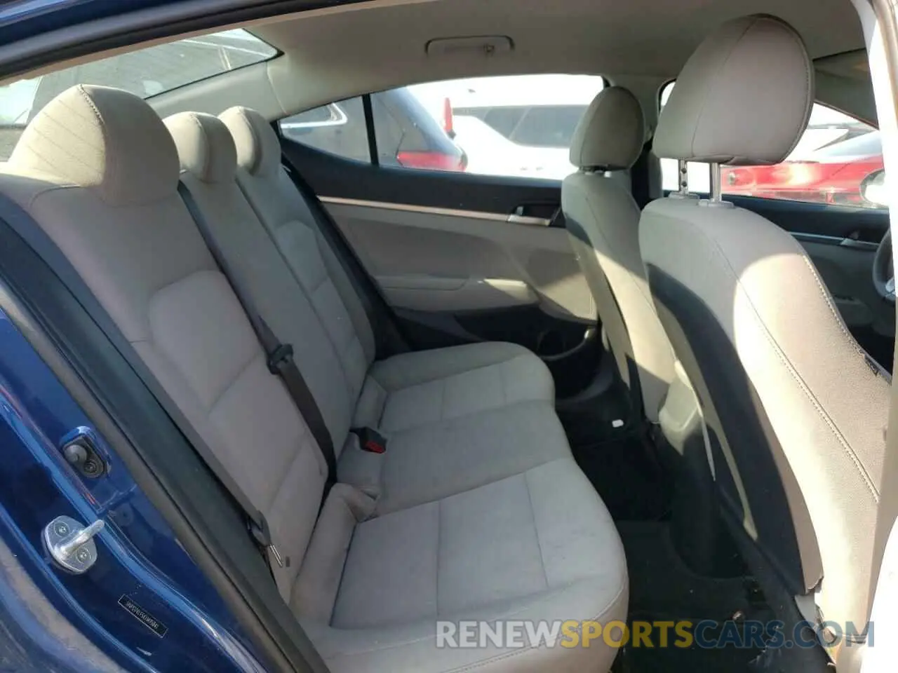 10 fotografías del automóvil dañado 5NPD74LF5KH495841 HYUNDAI ELANTRA 2019