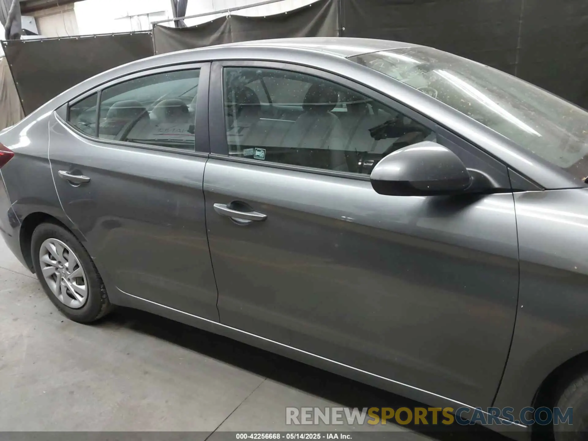 12 fotografías del automóvil dañado 5NPD74LF6KH422039 HYUNDAI ELANTRA 2019