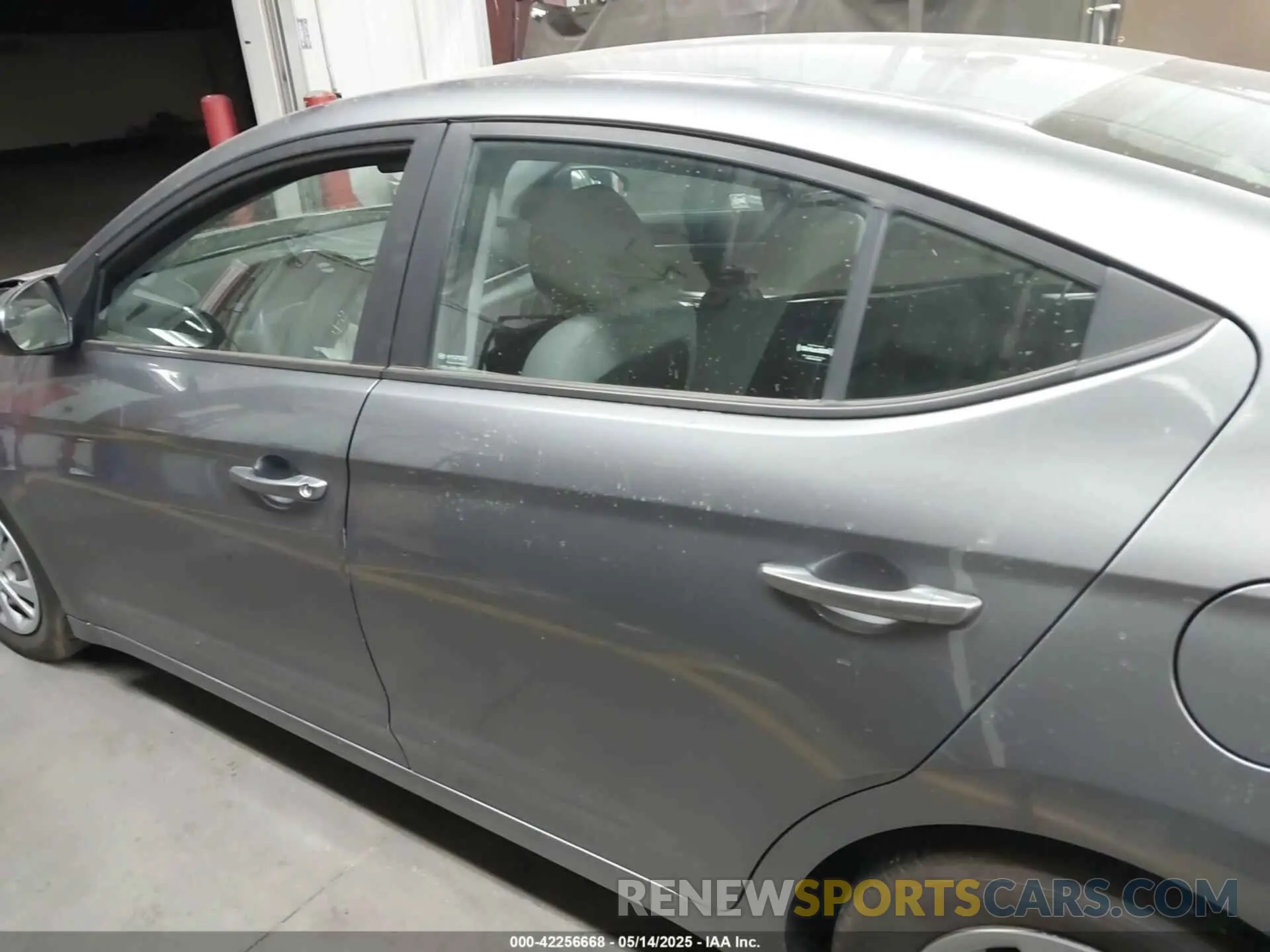 13 fotografías del automóvil dañado 5NPD74LF6KH422039 HYUNDAI ELANTRA 2019
