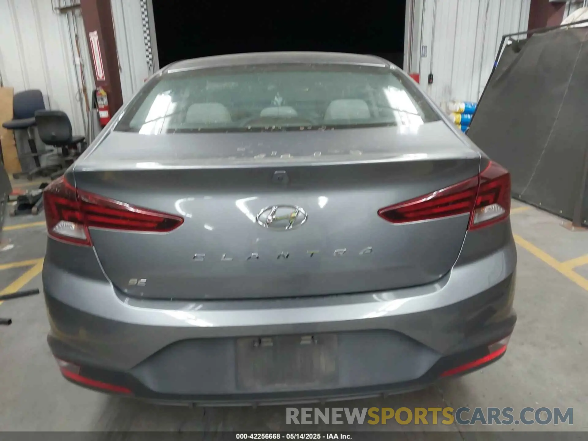15 fotografías del automóvil dañado 5NPD74LF6KH422039 HYUNDAI ELANTRA 2019