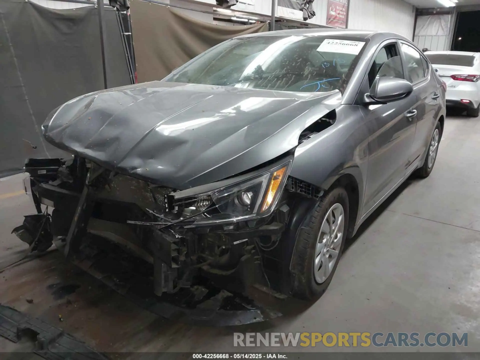 2 fotografías del automóvil dañado 5NPD74LF6KH422039 HYUNDAI ELANTRA 2019