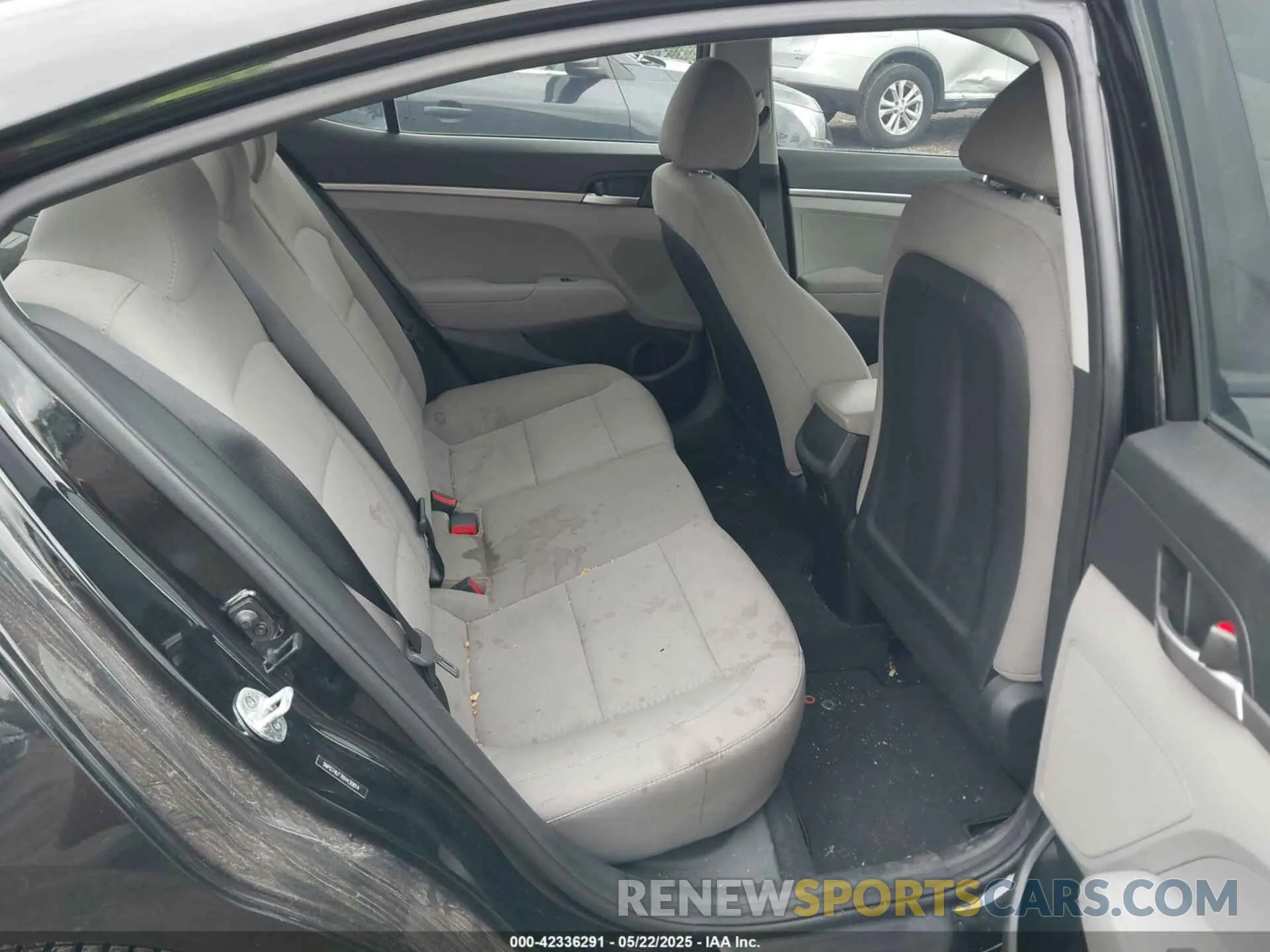 8 fotografías del automóvil dañado 5NPD74LF7KH430814 HYUNDAI ELANTRA 2019