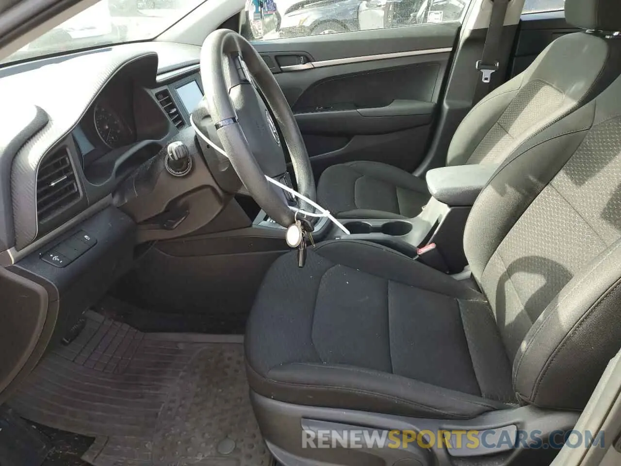 7 fotografías del automóvil dañado 5NPD74LF7KH481245 HYUNDAI ELANTRA 2019