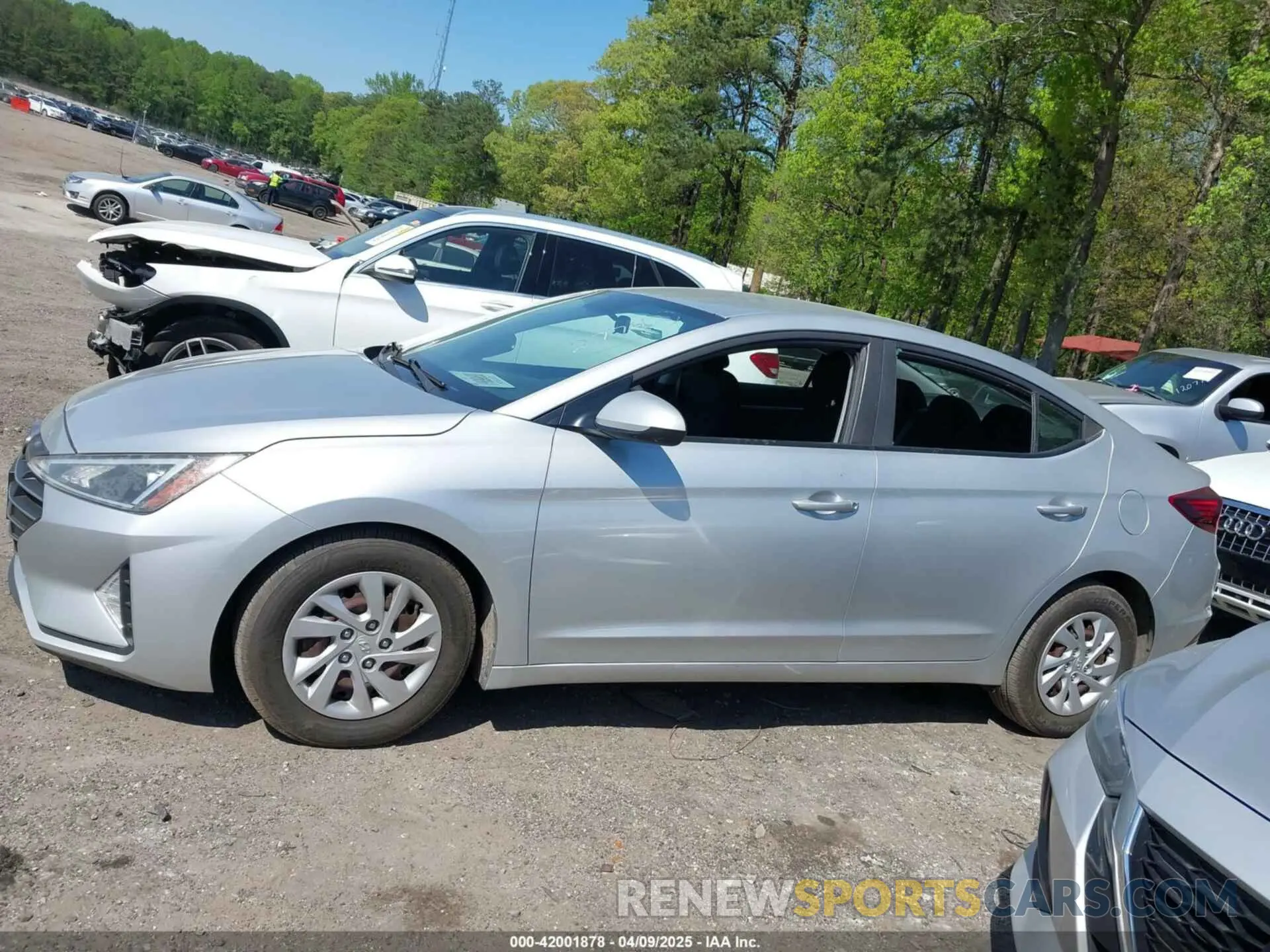 13 fotografías del automóvil dañado 5NPD74LF8KH406795 HYUNDAI ELANTRA 2019