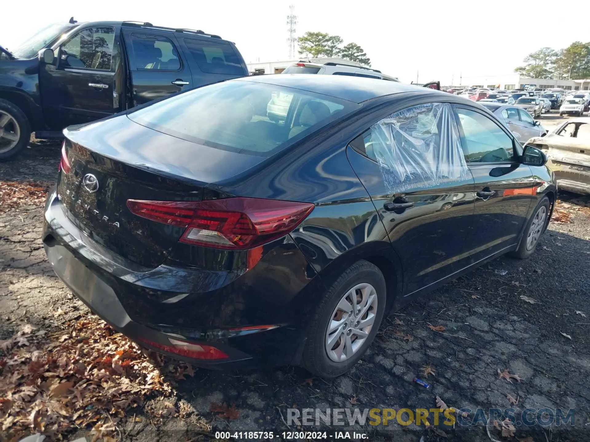 4 fotografías del automóvil dañado 5NPD74LF8KH432409 HYUNDAI ELANTRA 2019