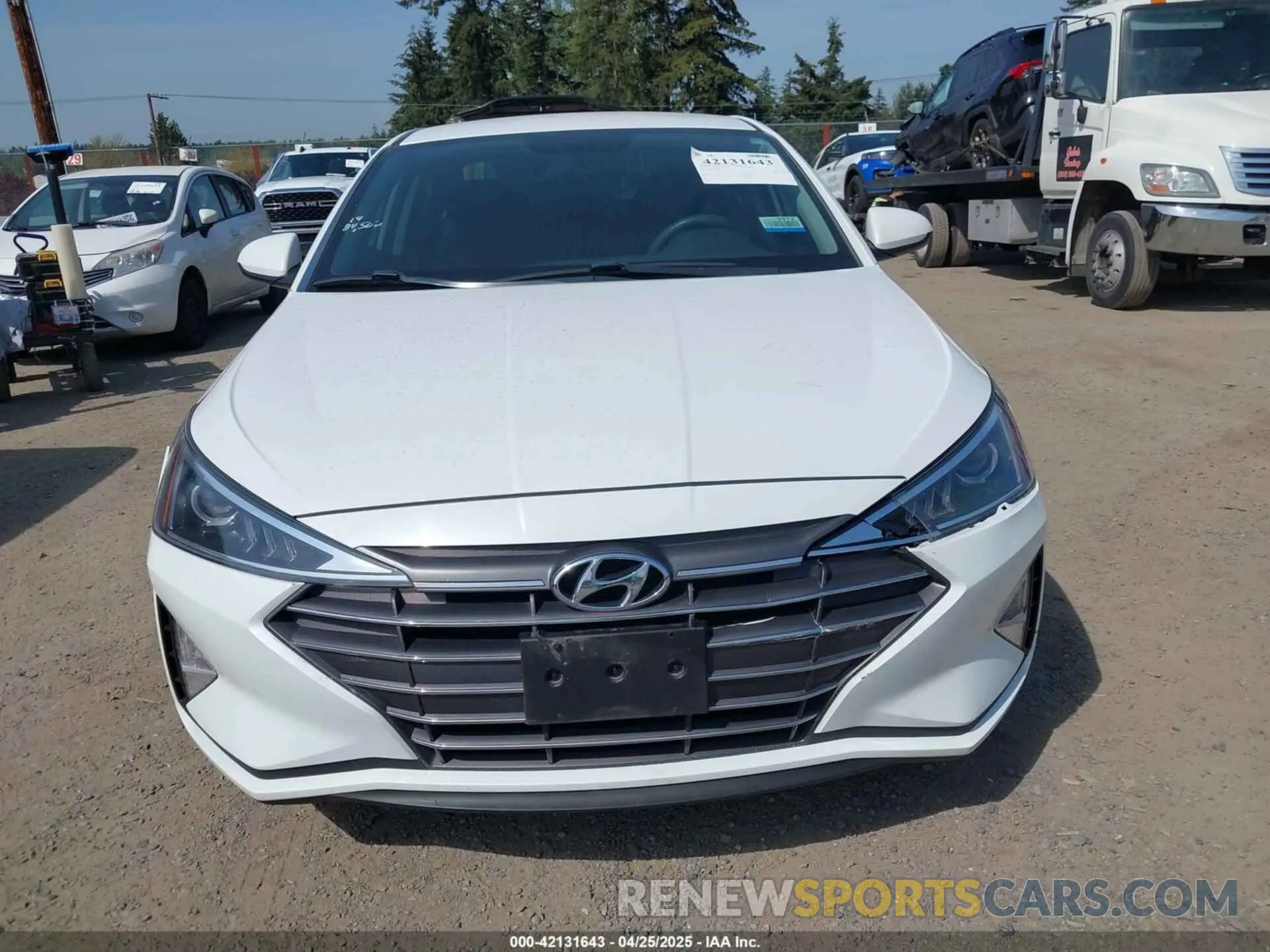 12 fotografías del automóvil dañado 5NPD74LF8KH433480 HYUNDAI ELANTRA 2019