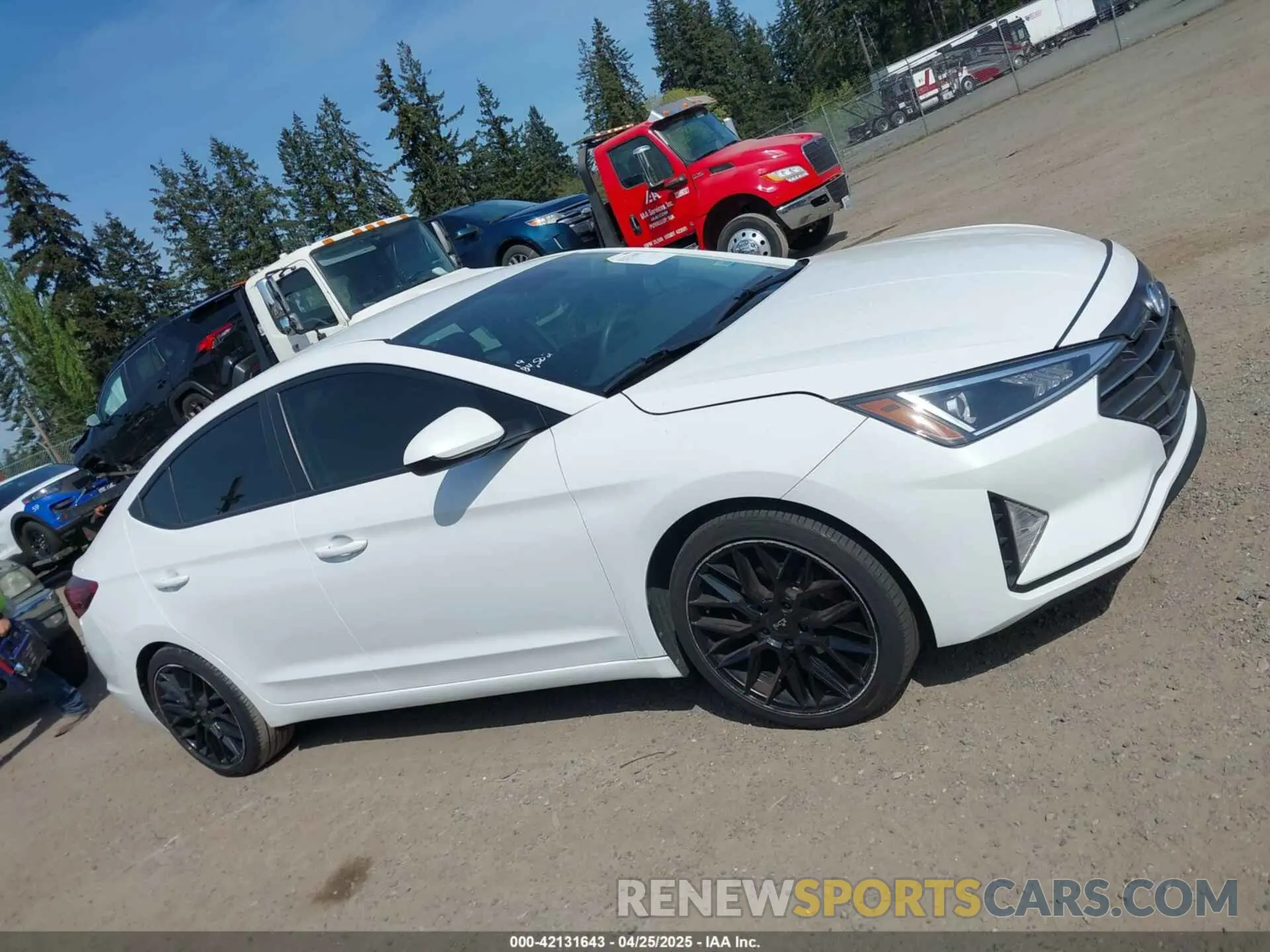 13 fotografías del automóvil dañado 5NPD74LF8KH433480 HYUNDAI ELANTRA 2019