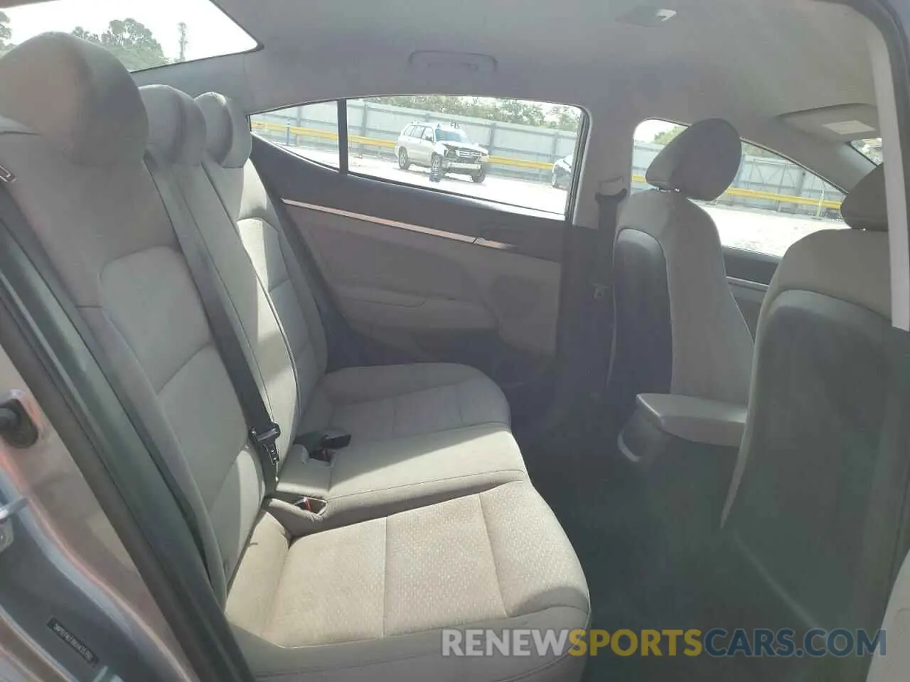 10 fotografías del automóvil dañado 5NPD74LF8KH435780 HYUNDAI ELANTRA 2019