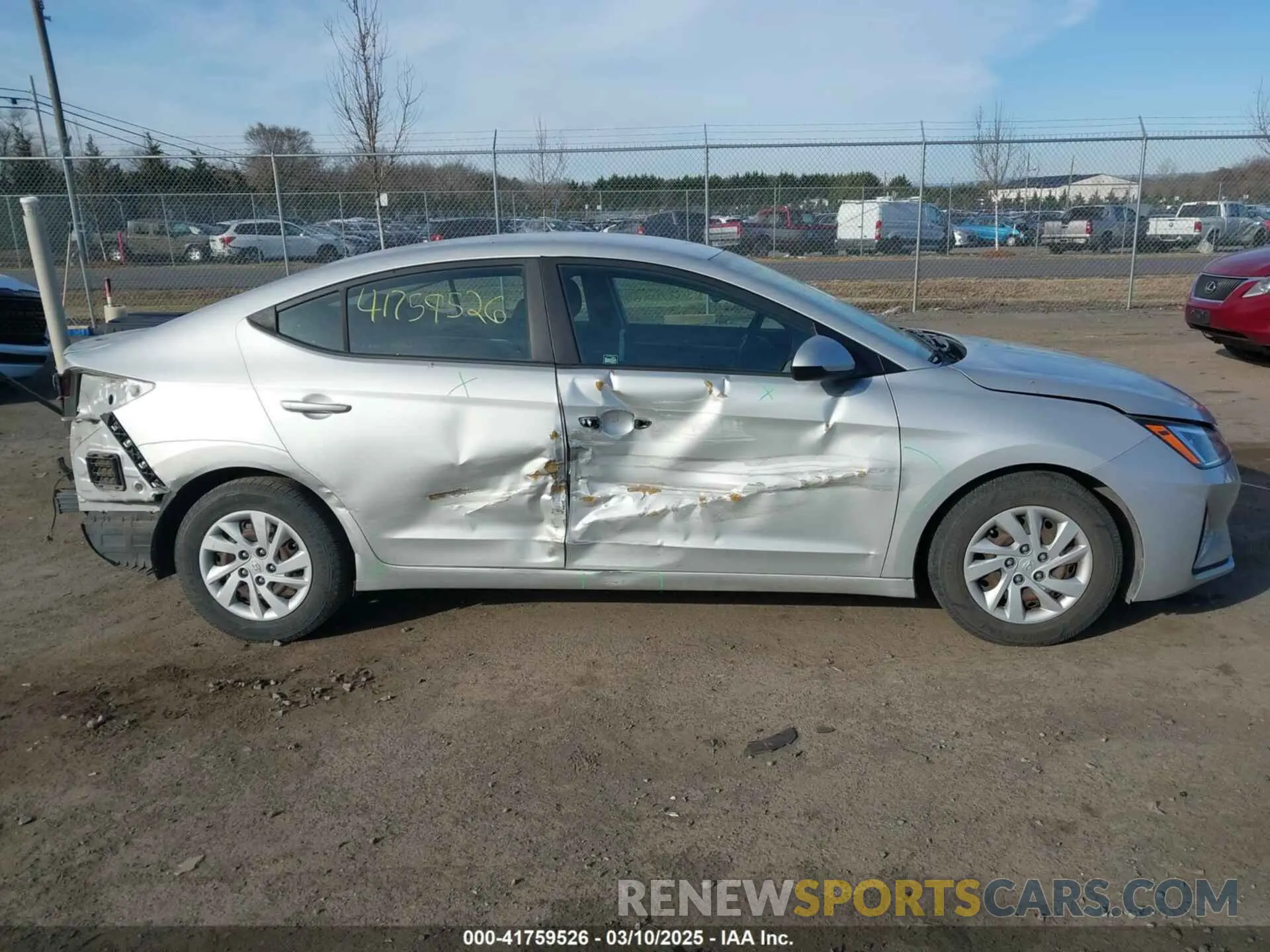 14 fotografías del automóvil dañado 5NPD74LF8KH440977 HYUNDAI ELANTRA 2019