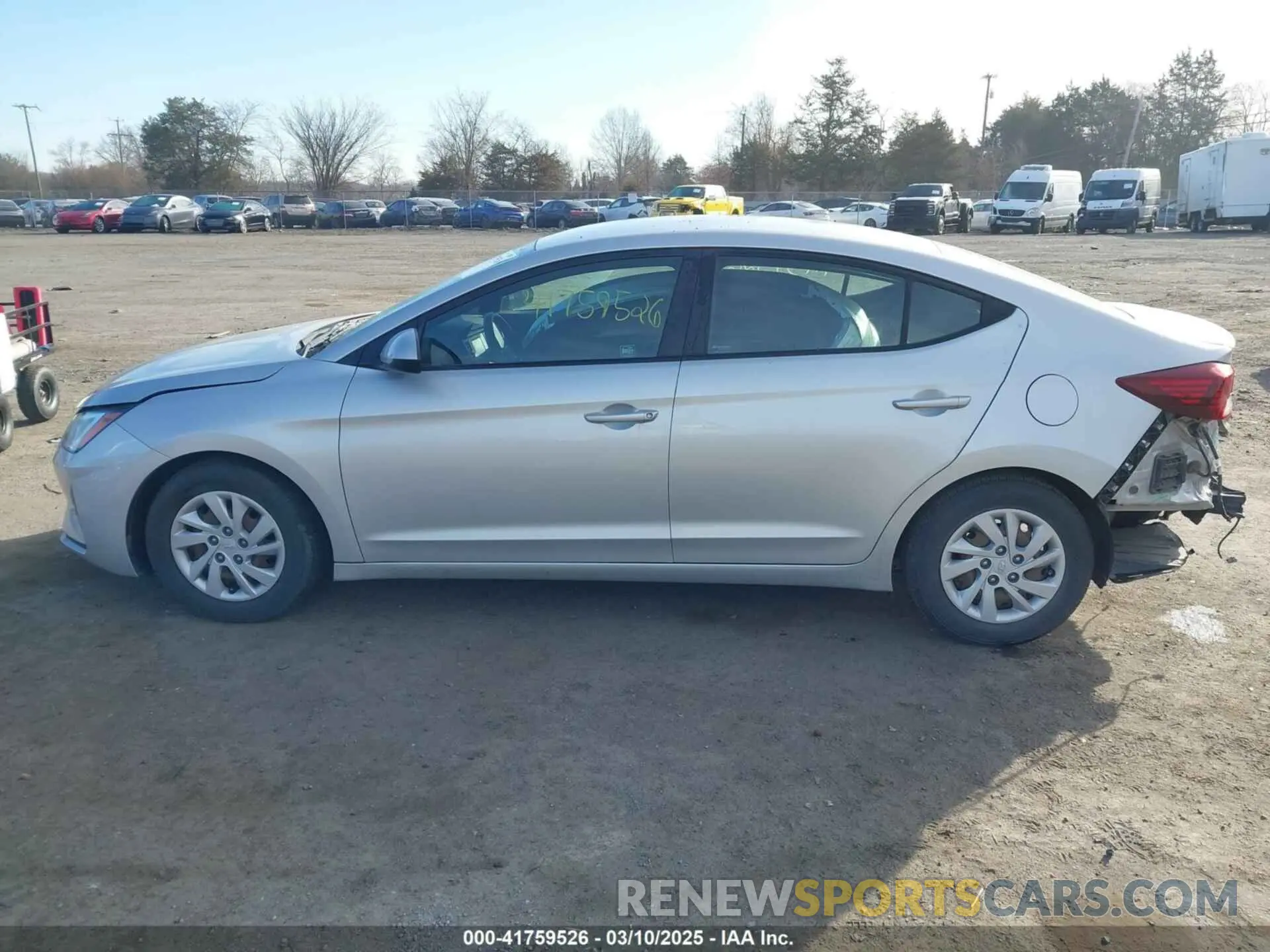 15 fotografías del automóvil dañado 5NPD74LF8KH440977 HYUNDAI ELANTRA 2019