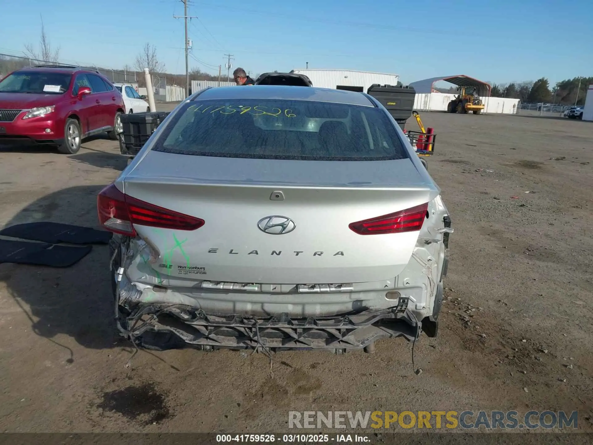 17 fotografías del automóvil dañado 5NPD74LF8KH440977 HYUNDAI ELANTRA 2019