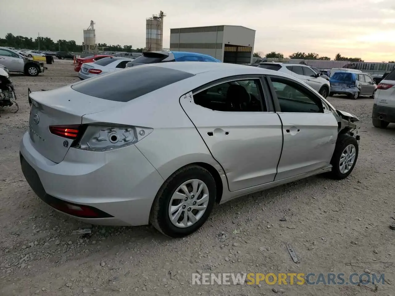 3 fotografías del automóvil dañado 5NPD74LF8KH449131 HYUNDAI ELANTRA 2019