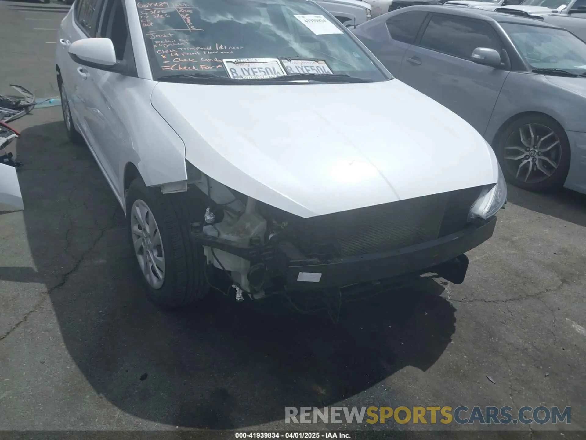 19 fotografías del automóvil dañado 5NPD74LF8KH466771 HYUNDAI ELANTRA 2019