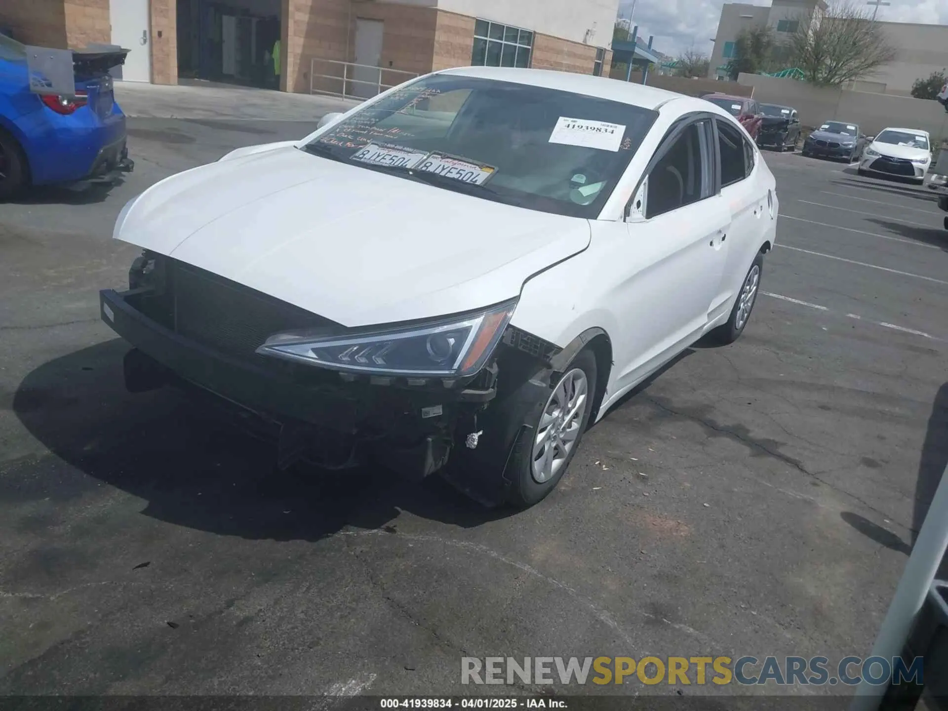 2 fotografías del automóvil dañado 5NPD74LF8KH466771 HYUNDAI ELANTRA 2019