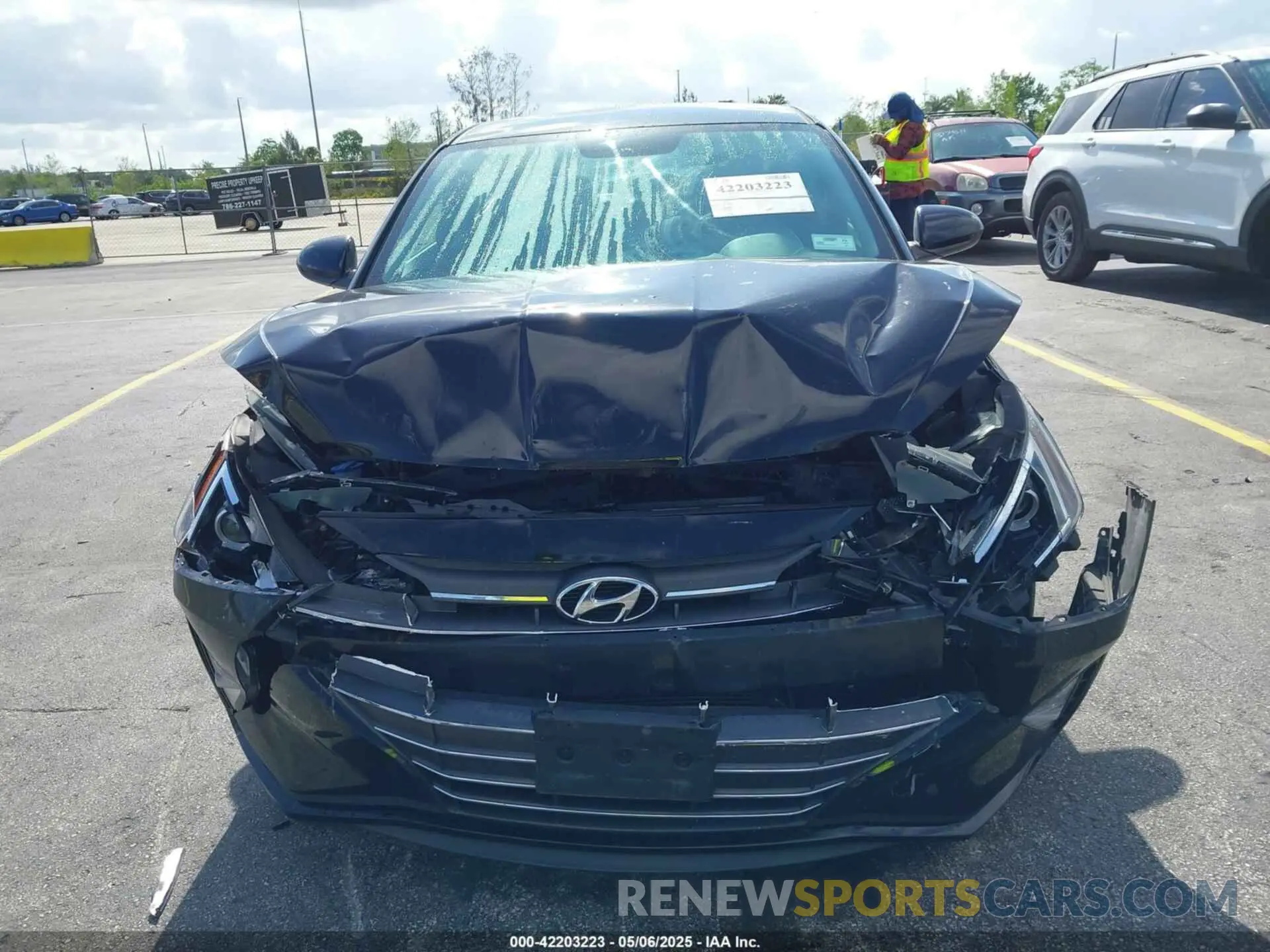 13 fotografías del automóvil dañado 5NPD74LF9KH467394 HYUNDAI ELANTRA 2019