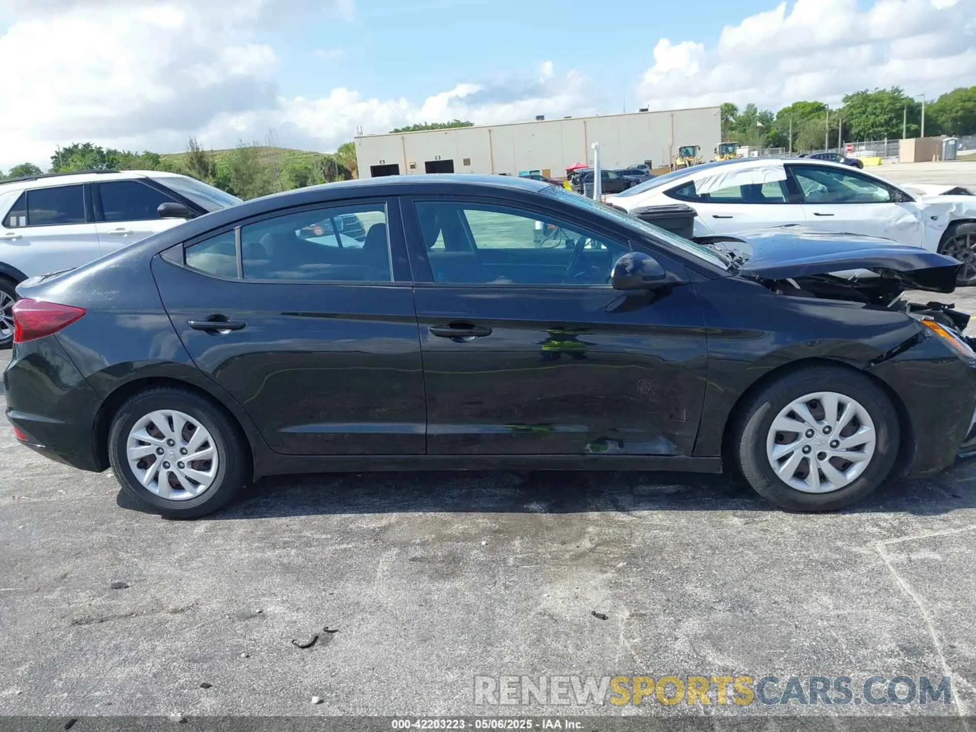 14 fotografías del automóvil dañado 5NPD74LF9KH467394 HYUNDAI ELANTRA 2019