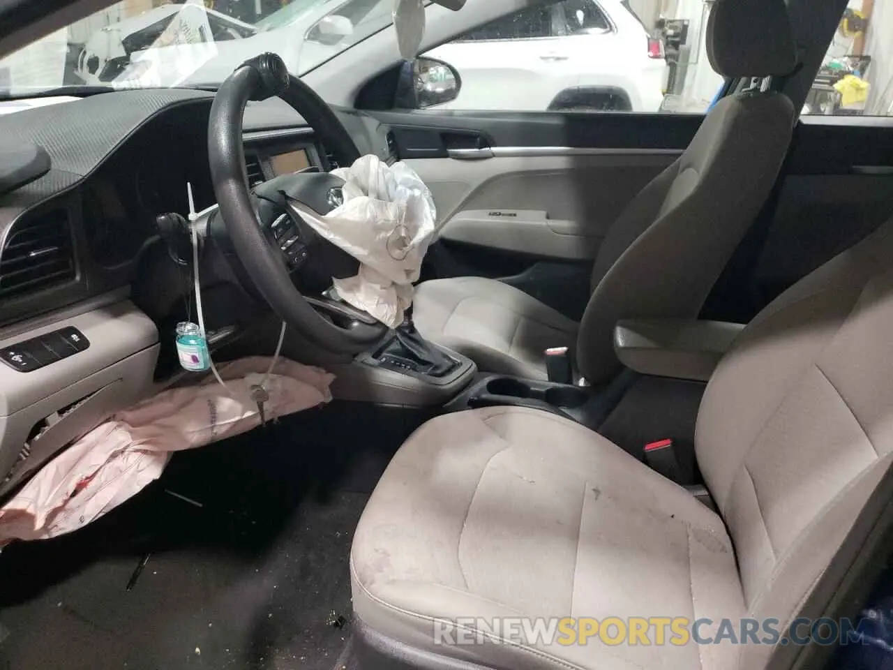 7 fotografías del automóvil dañado 5NPD74LF9KH469002 HYUNDAI ELANTRA 2019