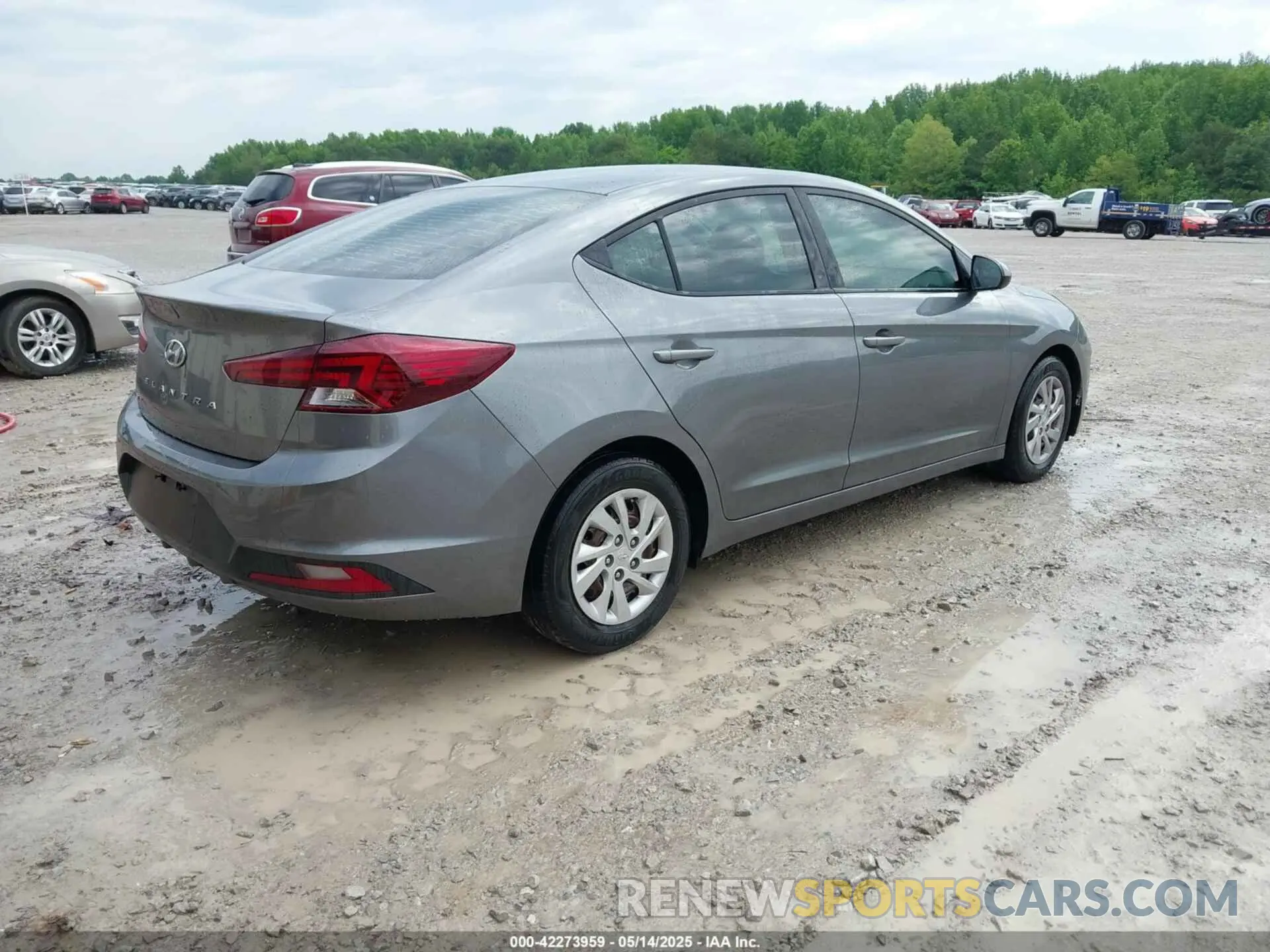 4 fotografías del automóvil dañado 5NPD74LF9KH474863 HYUNDAI ELANTRA 2019