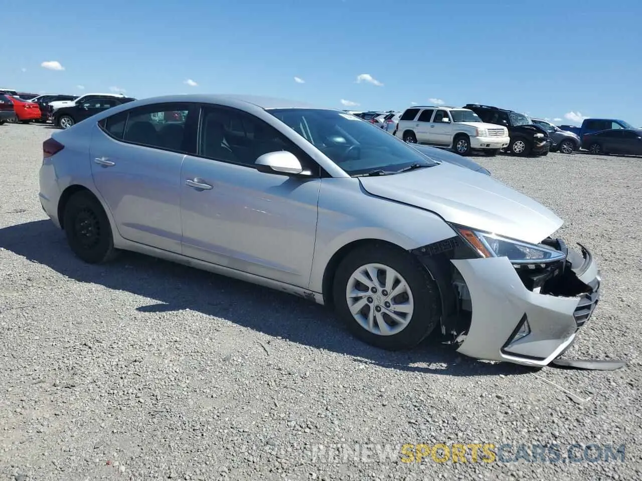 4 fotografías del automóvil dañado 5NPD74LFXKH488688 HYUNDAI ELANTRA 2019