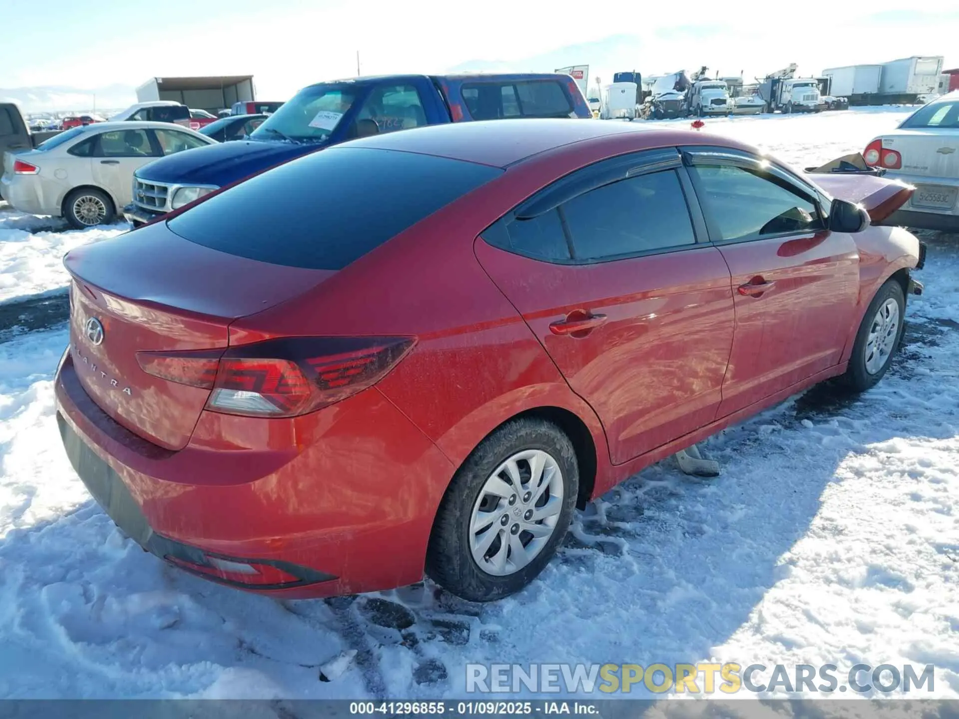 4 fotografías del automóvil dañado 5NPD74LFXKH493230 HYUNDAI ELANTRA 2019