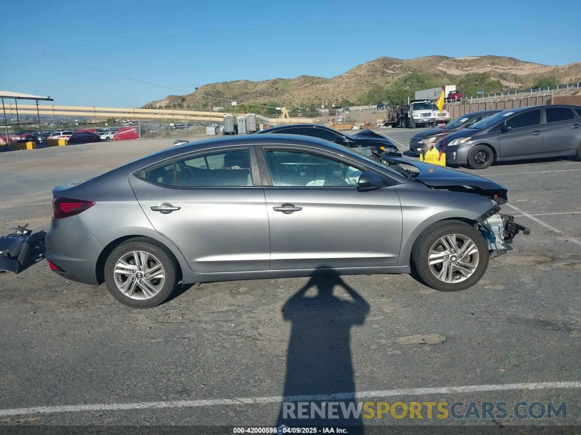 14 fotografías del automóvil dañado 5NPD84LF0KH422566 HYUNDAI ELANTRA 2019