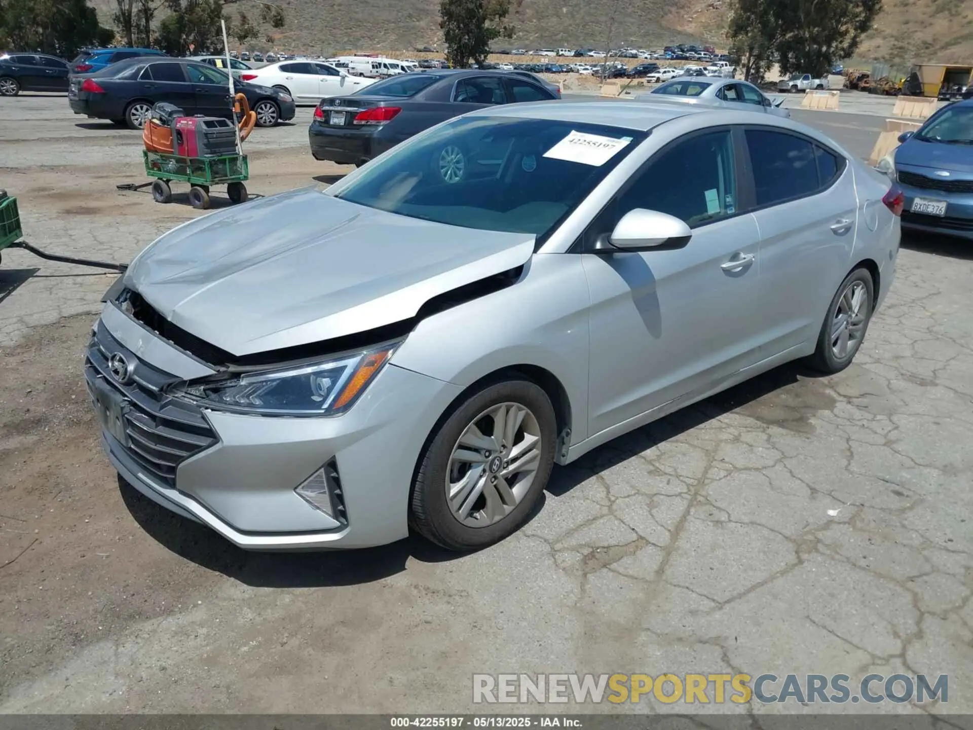 2 fotografías del automóvil dañado 5NPD84LF0KH448939 HYUNDAI ELANTRA 2019