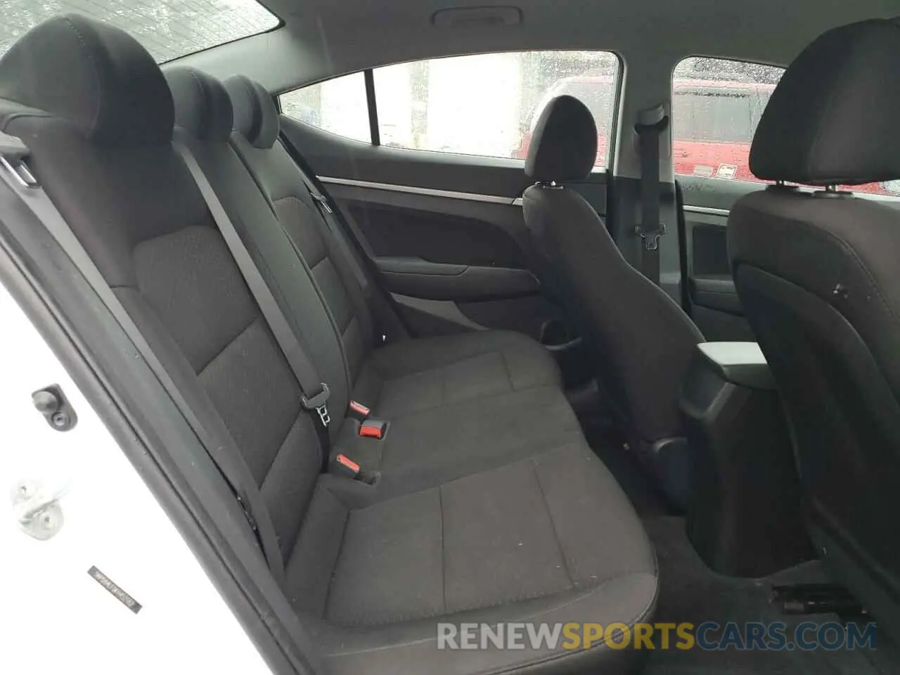 10 fotografías del automóvil dañado 5NPD84LF0KH452182 HYUNDAI ELANTRA 2019