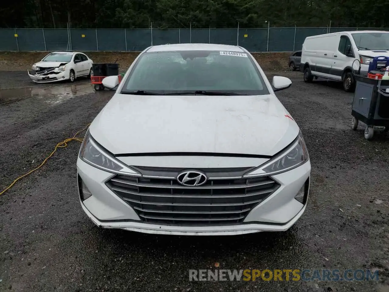 5 fotografías del automóvil dañado 5NPD84LF0KH452182 HYUNDAI ELANTRA 2019