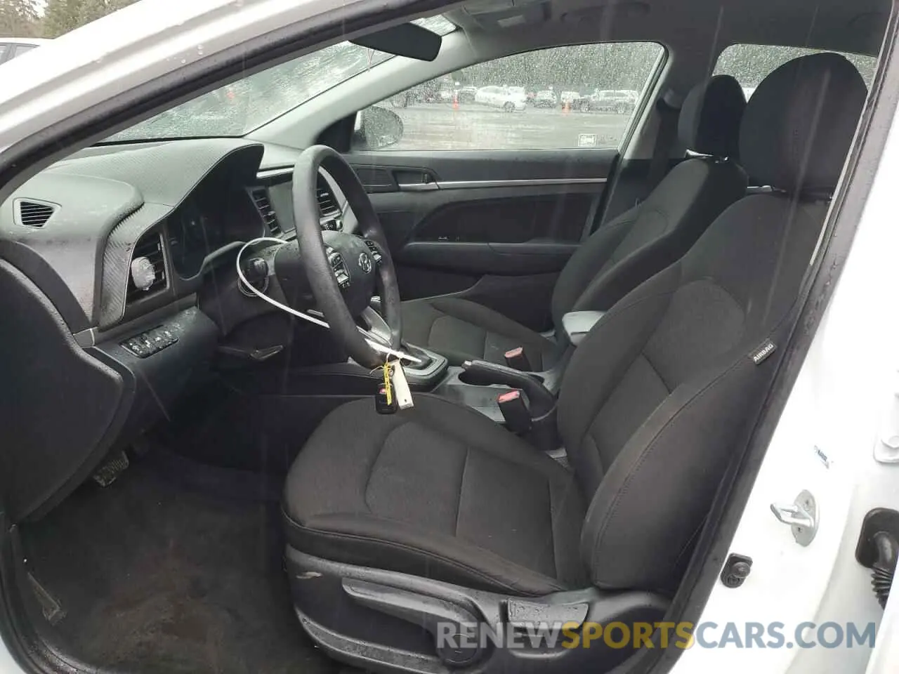 7 fotografías del automóvil dañado 5NPD84LF0KH452182 HYUNDAI ELANTRA 2019