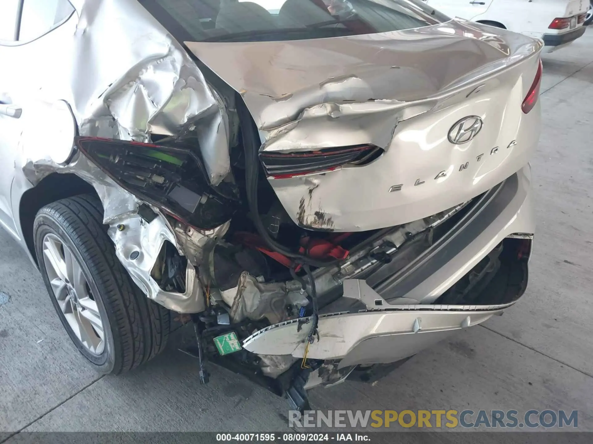 6 fotografías del automóvil dañado 5NPD84LF0KH455874 HYUNDAI ELANTRA 2019