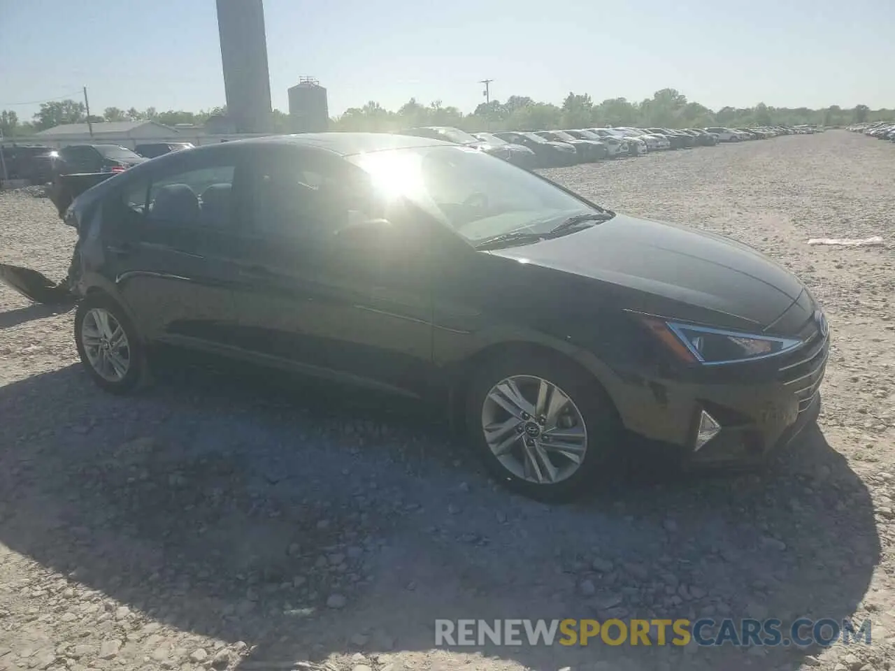 4 fotografías del automóvil dañado 5NPD84LF0KH463165 HYUNDAI ELANTRA 2019