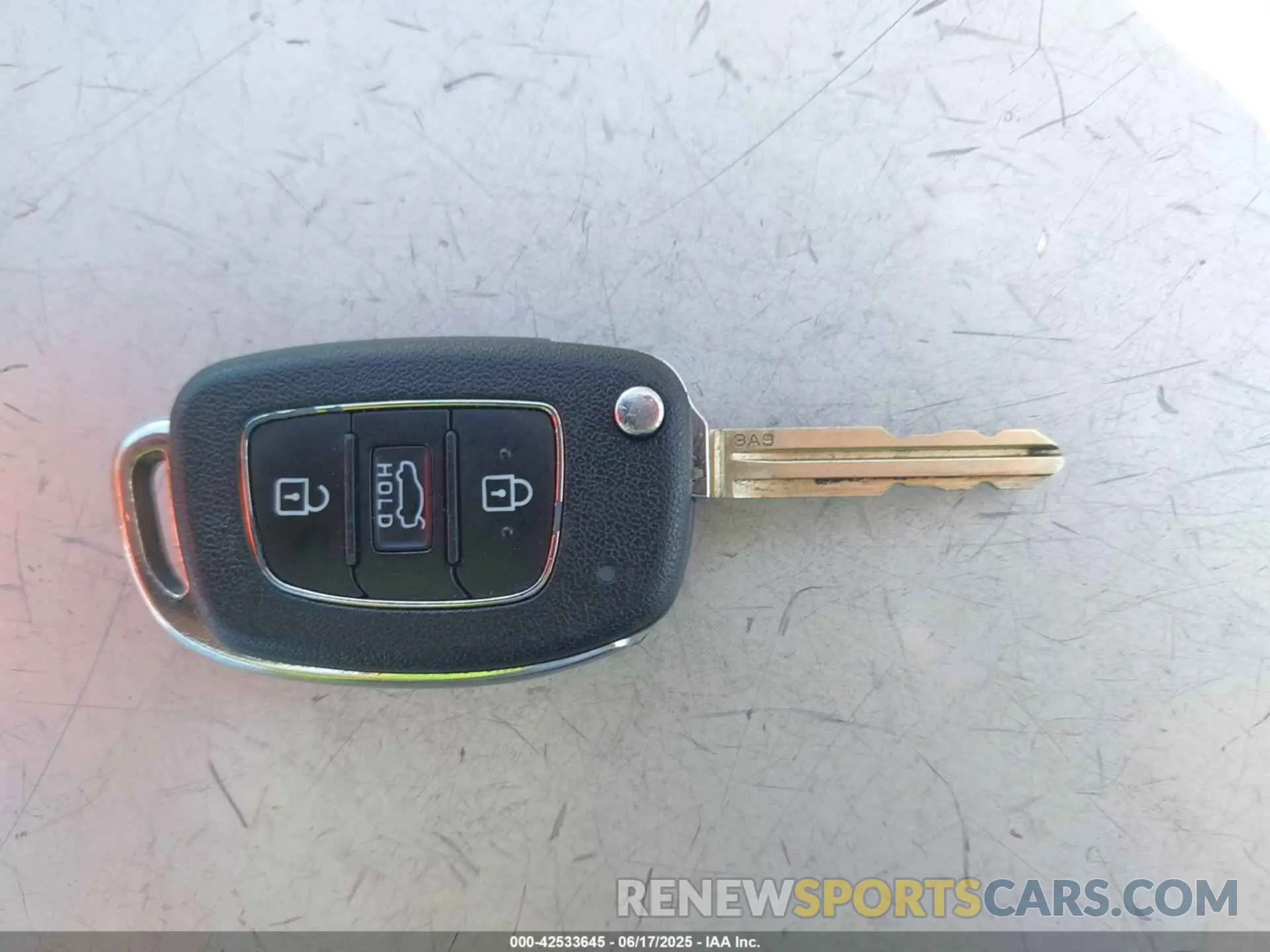 11 fotografías del automóvil dañado 5NPD84LF1KH433978 HYUNDAI ELANTRA 2019