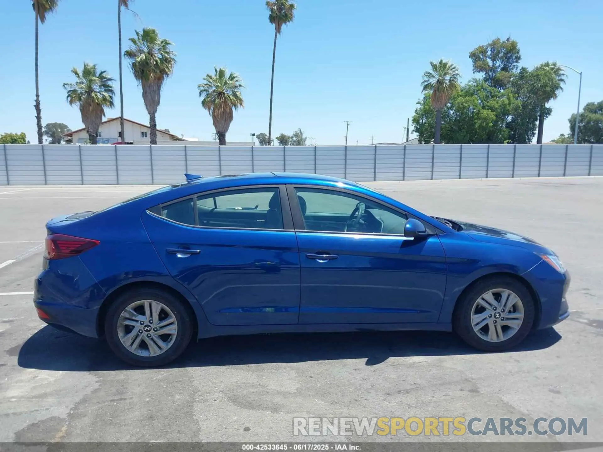 13 fotografías del automóvil dañado 5NPD84LF1KH433978 HYUNDAI ELANTRA 2019