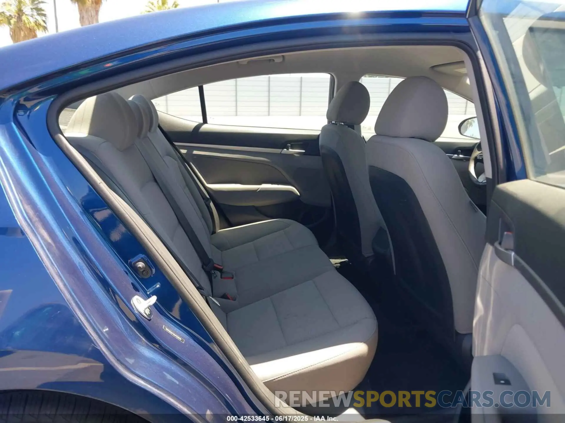 8 fotografías del automóvil dañado 5NPD84LF1KH433978 HYUNDAI ELANTRA 2019