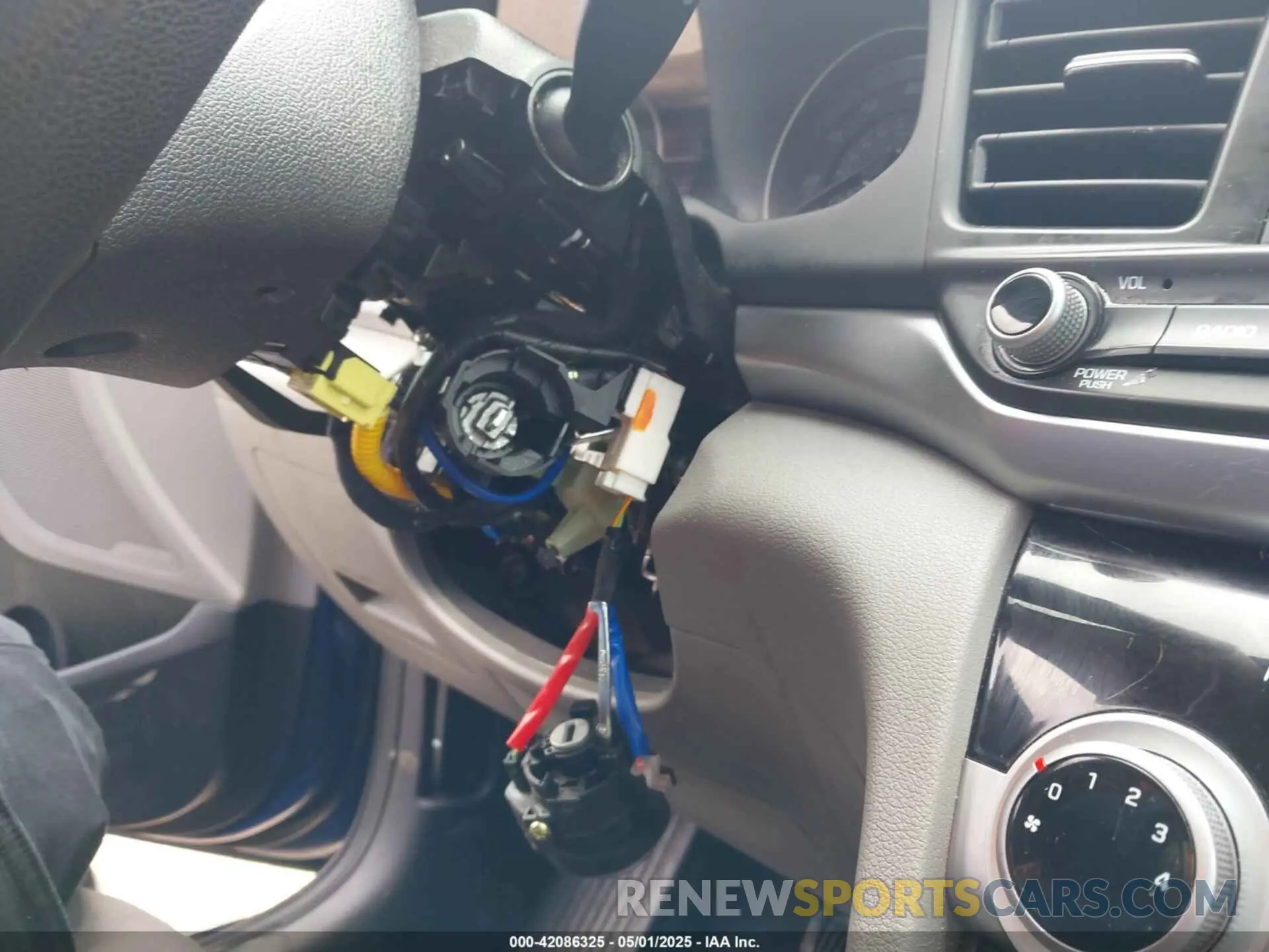 17 fotografías del automóvil dañado 5NPD84LF1KH472702 HYUNDAI ELANTRA 2019