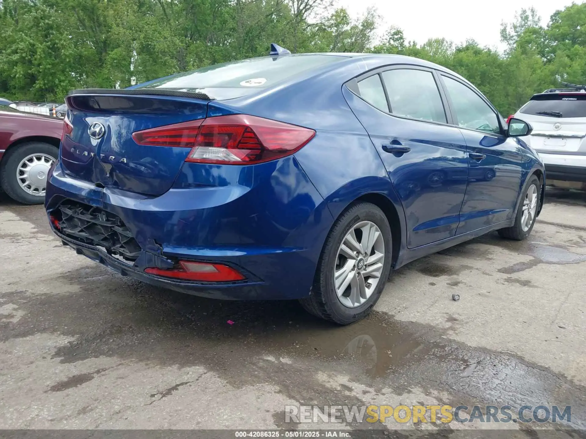 4 fotografías del automóvil dañado 5NPD84LF1KH472702 HYUNDAI ELANTRA 2019