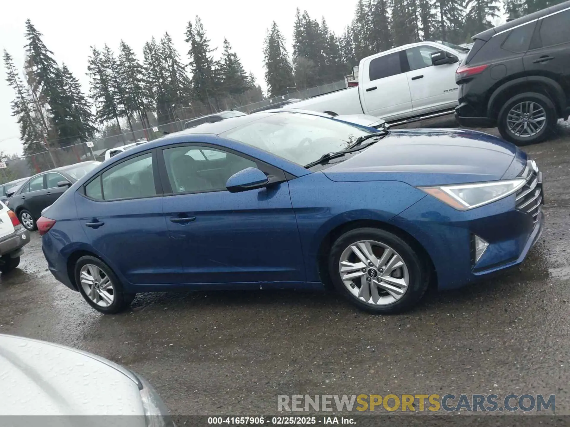13 fotografías del automóvil dañado 5NPD84LF1KH485515 HYUNDAI ELANTRA 2019