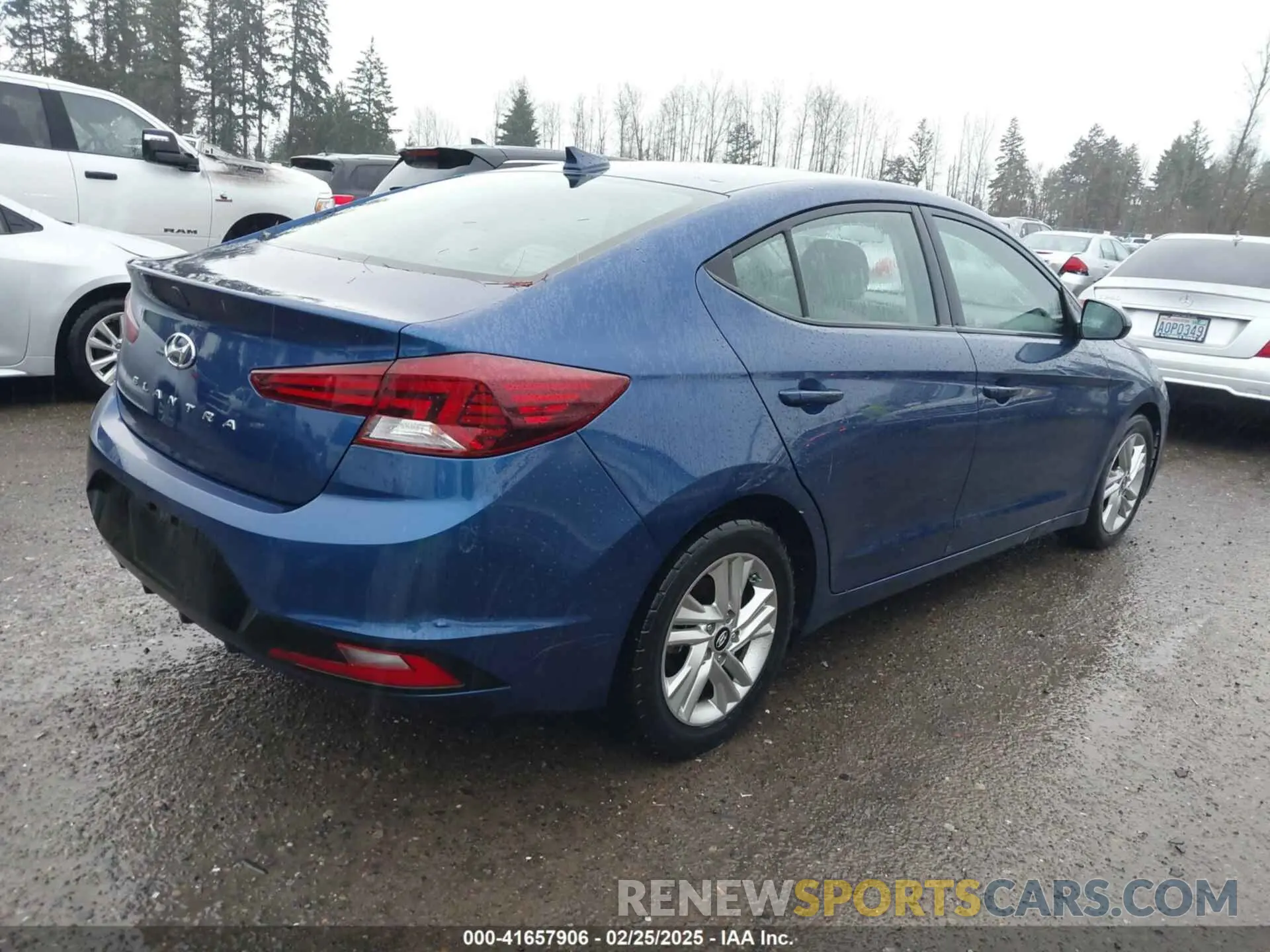 4 fotografías del automóvil dañado 5NPD84LF1KH485515 HYUNDAI ELANTRA 2019