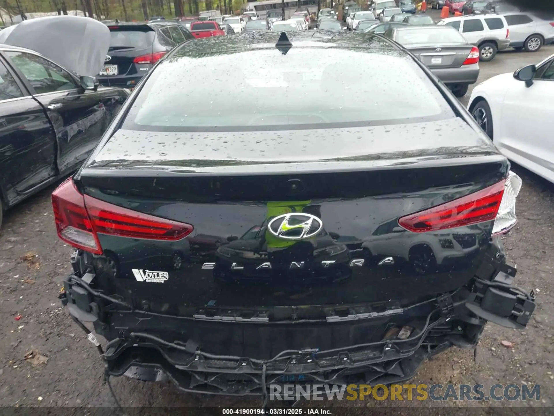 16 fotografías del automóvil dañado 5NPD84LF1KH494330 HYUNDAI ELANTRA 2019