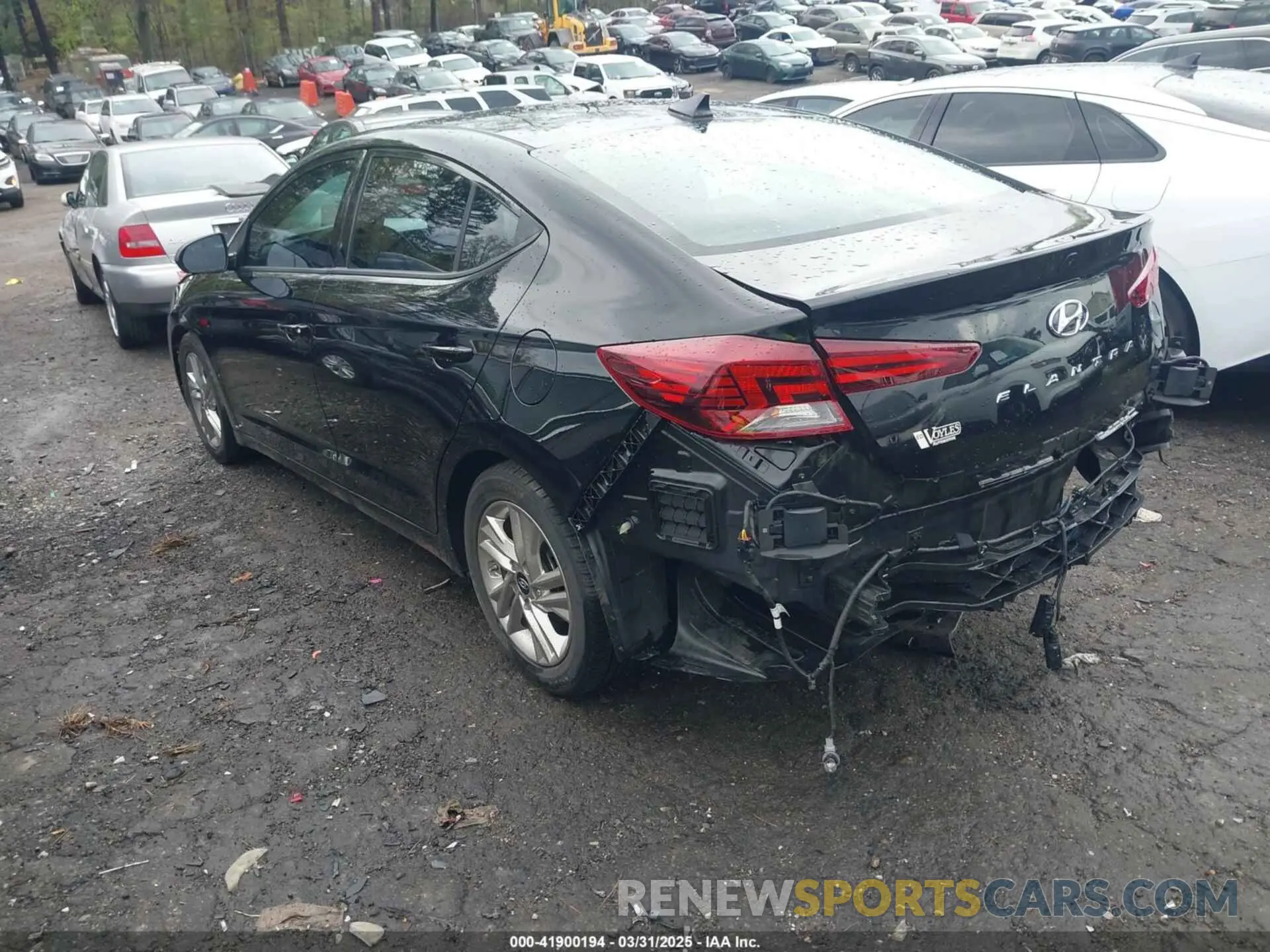 3 fotografías del automóvil dañado 5NPD84LF1KH494330 HYUNDAI ELANTRA 2019