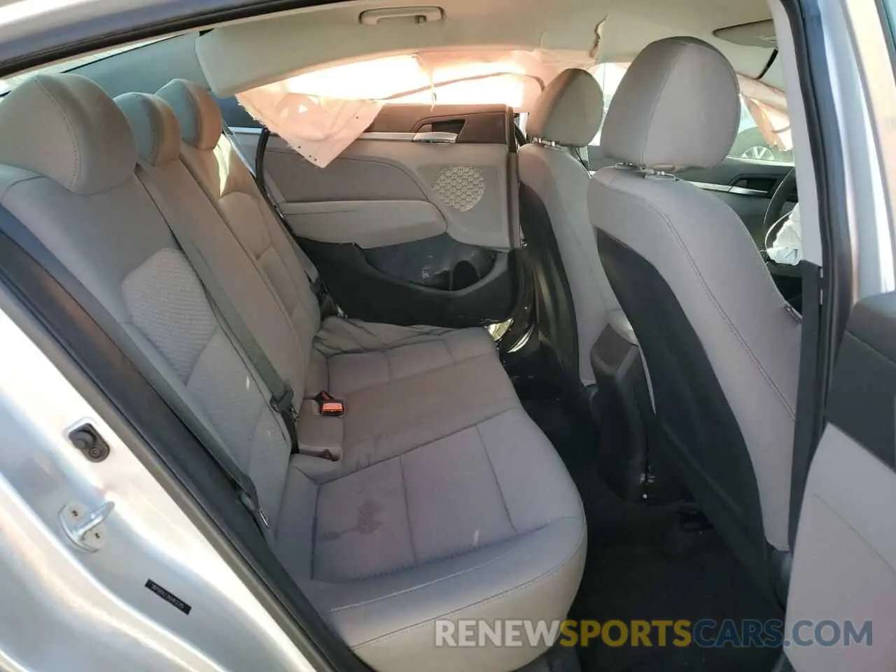 11 fotografías del automóvil dañado 5NPD84LF2KH412315 HYUNDAI ELANTRA 2019